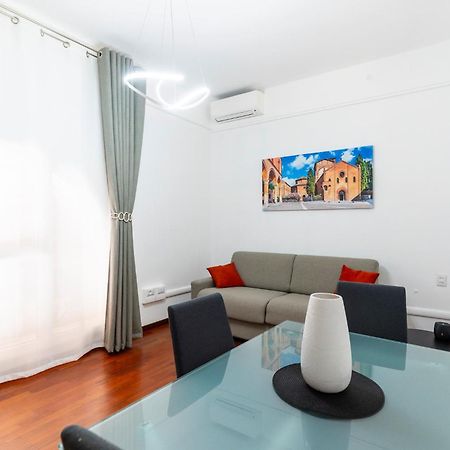 Matildeland Appartamento Centro Storico - Via Indipendenza Bologna Ngoại thất bức ảnh