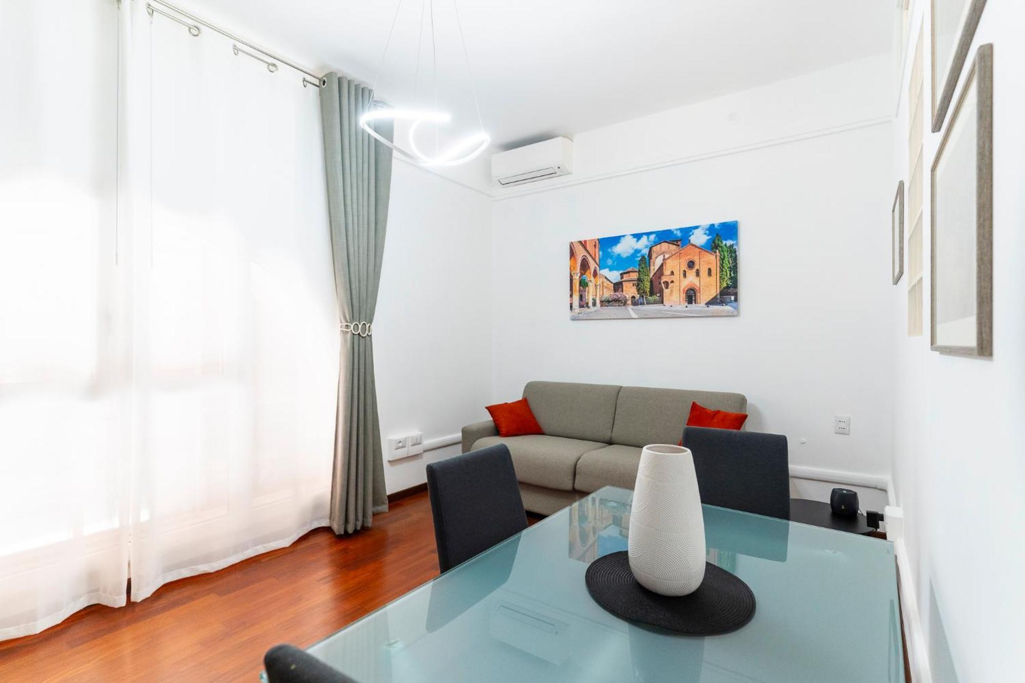 Matildeland Appartamento Centro Storico - Via Indipendenza Bologna Ngoại thất bức ảnh